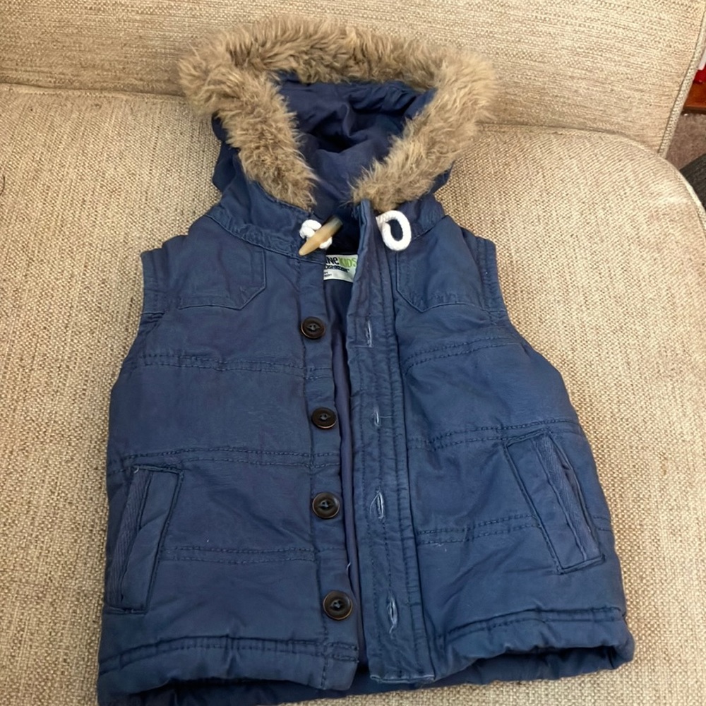 Baby 12 months fur lined puffer vest - Picture 1 of 6
